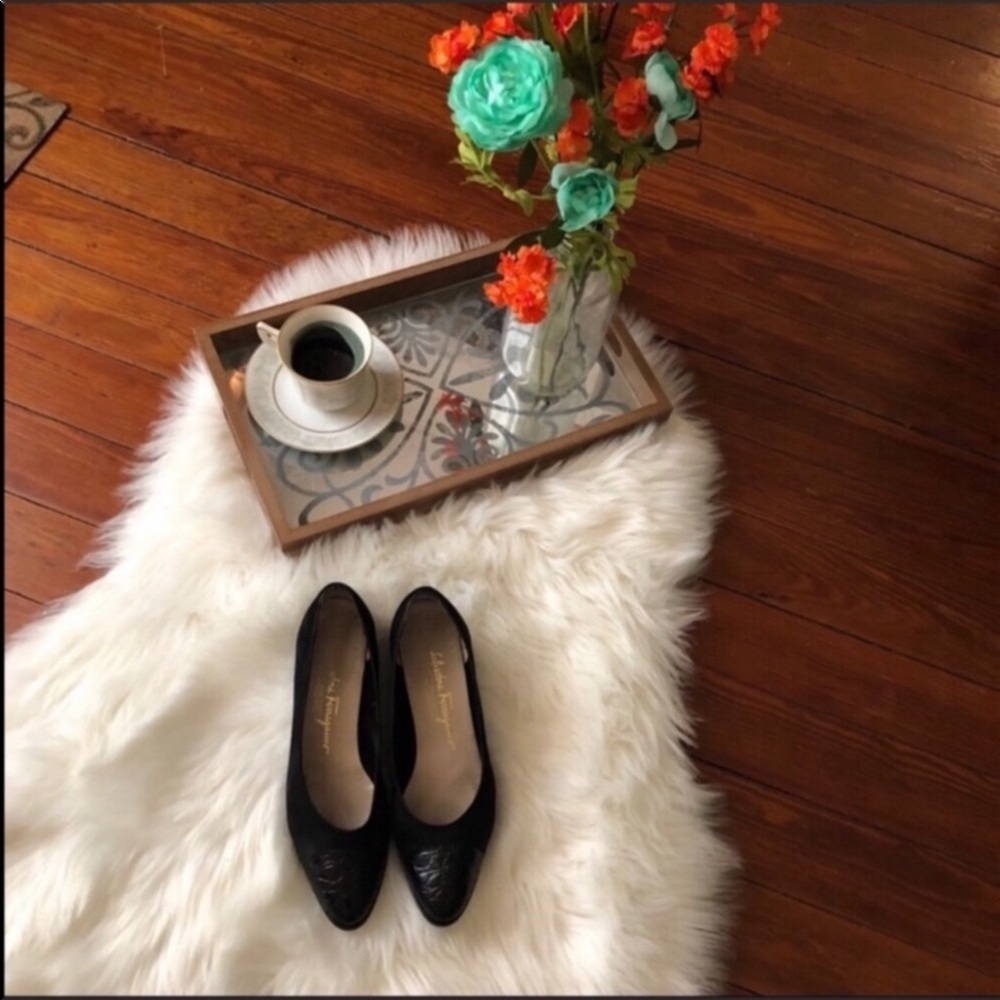 Salvatore Ferragamo black suede croc wedges 8.5 - Picture 3 of 4